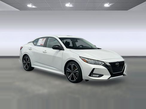 Used 2023 Nissan Sentra SR w/ Trunk Package FWD image 7