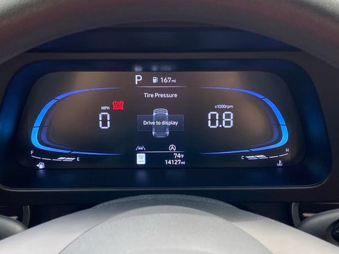 Certified 2025 Hyundai Elantra SE FWD image 12