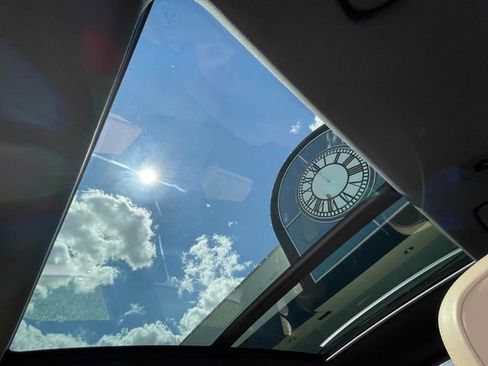 Used 2023 Porsche Cayenne image 17