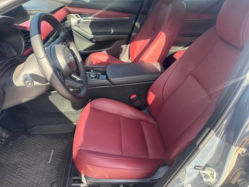 Used 2026 MAZDA MAZDA3 2.5 S Hatchback w/ Premium Pkg FWD image 12