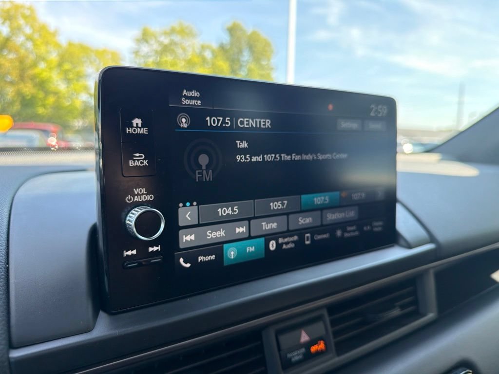 Certified 2025 Honda Pilot TrailSport image 30