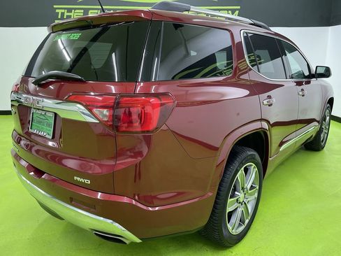 Used 2019 GMC Acadia Denali image 10