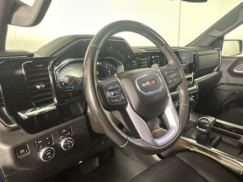 Used 2023 GMC Sierra 1500 Elevation AWD/4WD image 13