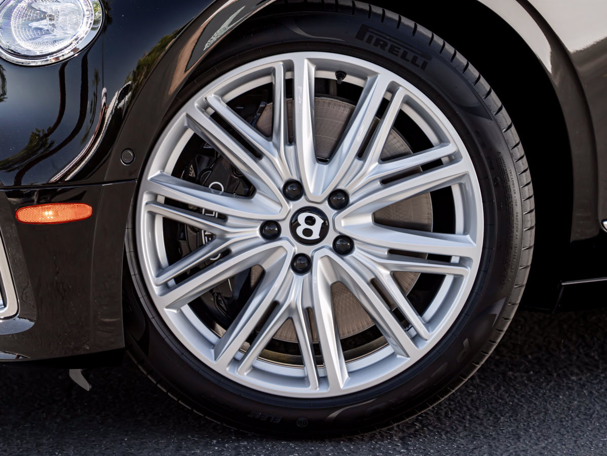 Used 2026 Bentley Flying Spur V8 AWD/4WD image 14