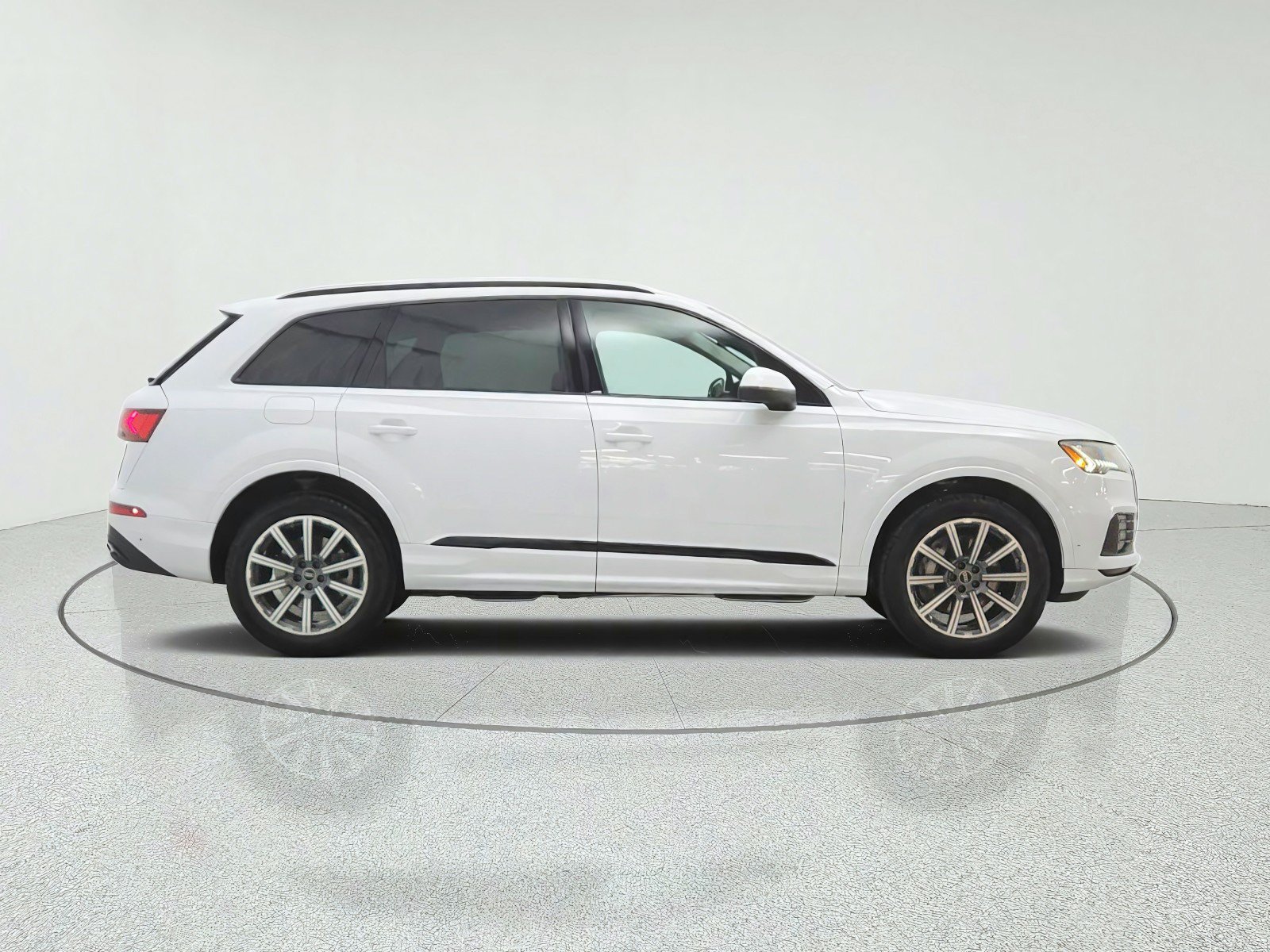 Used 2023 Audi Q7 2.0T Premium Plus w/ Premium Plus Package AWD/4WD image 4