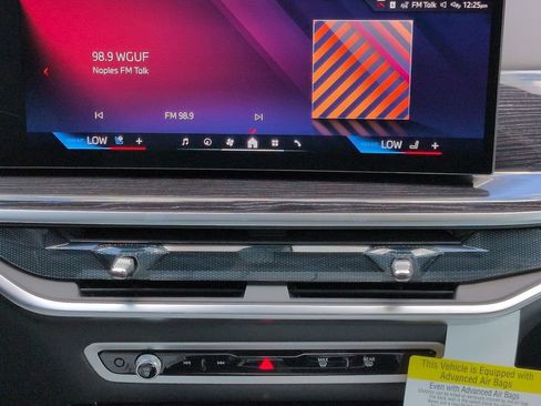 New 2027 BMW X7 xDrive40i w/ M Sport Package AWD/4WD image 18
