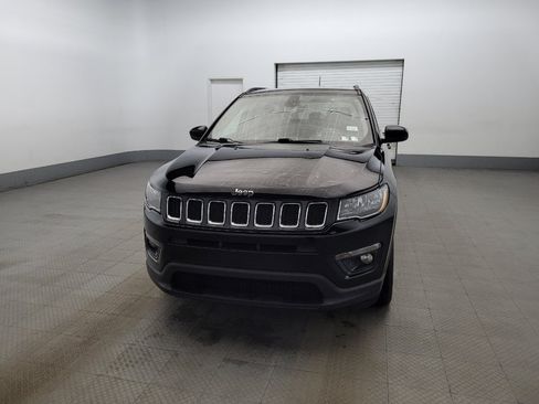 Used 2019 Jeep Compass Latitude w/ Popular Equipment Group AWD/4WD image 15