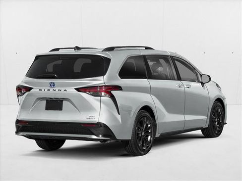 New 2026 Toyota Sienna XSE image 2