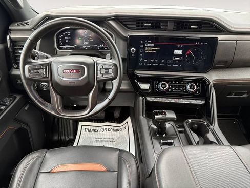 Used 2023 GMC Sierra 1500 AT4 w/ Technology Package AWD/4WD image 10