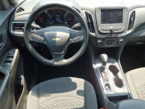 Used 2023 Chevrolet Equinox LT FWD image 11