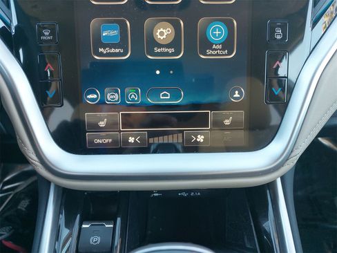 Used 2020 Subaru Outback Premium image 23