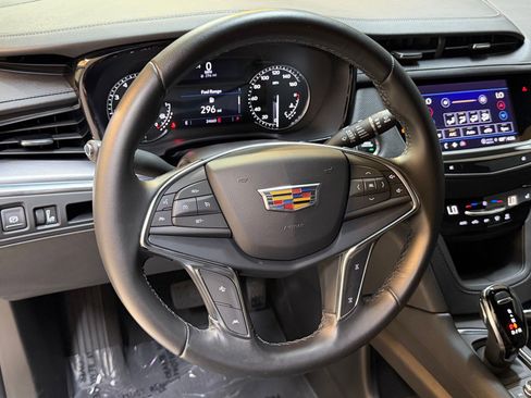 Certified 2023 Cadillac XT5 Luxury image 14