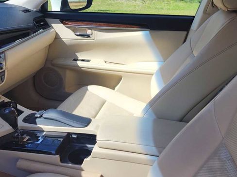 Used 2013 Lexus ES 350 w/ Luxury Pkg image 20