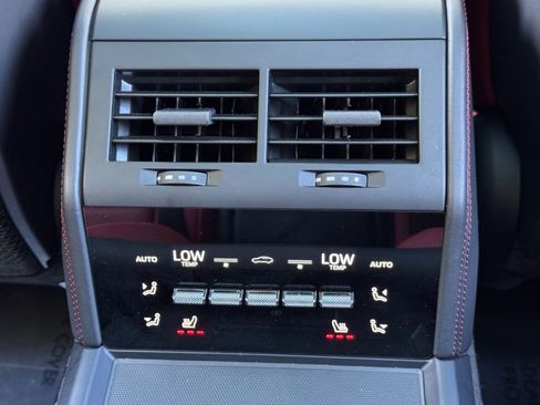 Used 2025 Porsche Panamera 4S w/ Premium Package image 40