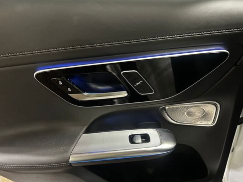 Certified 2025 Mercedes-Benz GLC 300 4MATIC image 18