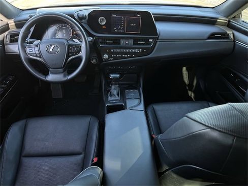 Used 2022 Lexus ES 350 w/ Premium Package image 11