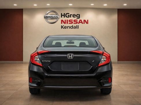 Used 2017 Honda Civic EX-T image 6