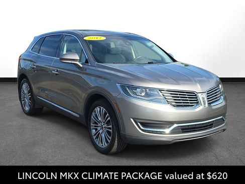 Used 2017 Lincoln MKX Reserve w/ Lincoln MKX Climate Package AWD/4WD image 3