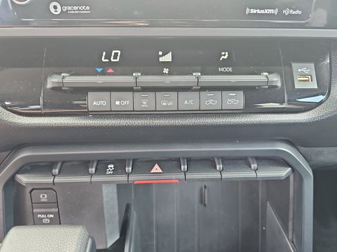 Used 2023 Toyota Tundra SR5 w/ SR5 Convenience Package AWD/4WD image 25