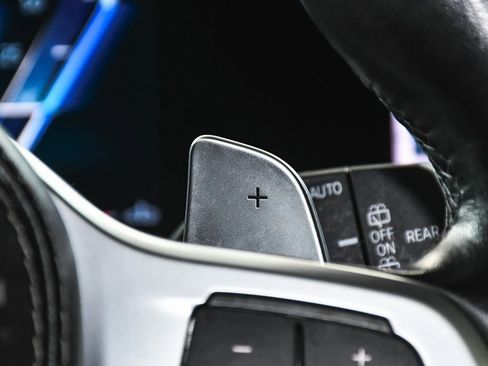 Used 2023 BMW X7 xDrive40i w/ Executive Package image 58