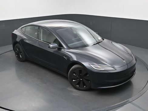 Used 2024 Tesla Model 3 Standard Range image 30