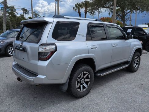 Used 2018 Toyota 4Runner TRD Off-Road Premium AWD/4WD image 5
