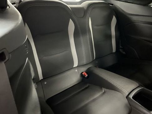 Used 2022 Chevrolet Camaro LT RWD image 25