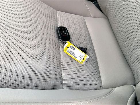 Used 2022 Honda Civic EX image 14