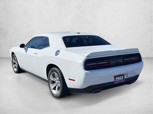 Used 2020 Dodge Challenger SXT image 7