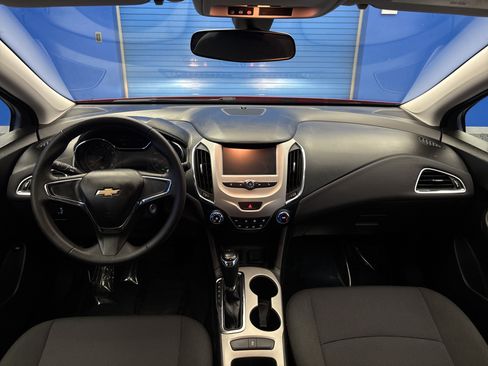 Used 2018 Chevrolet Cruze LS FWD image 22