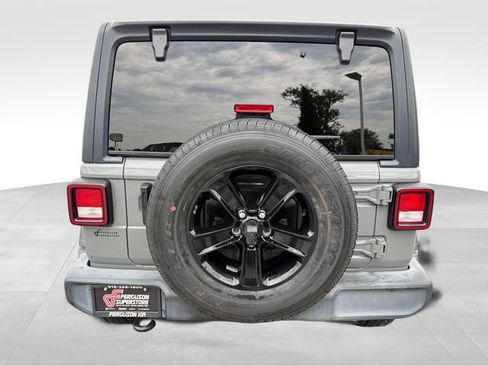 Used 2021 Jeep Wrangler Unlimited Sport AWD/4WD image 6