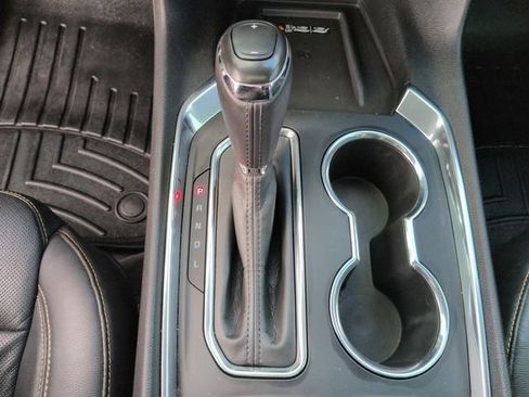 Used 2020 Chevrolet Traverse Premier w/ Redline Edition image 13