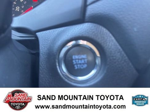 Used 2021 Toyota RAV4 XLE image 18
