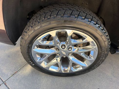 Used 2017 Chevrolet Tahoe Premier AWD/4WD image 14