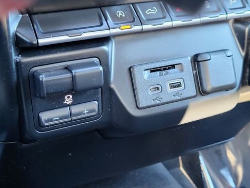 Used 2019 Chevrolet Silverado 1500 LT w/ All-Star Edition image 22