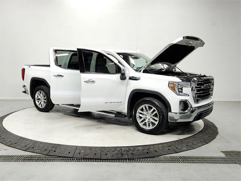 Used 2021 GMC Sierra 1500 SLT w/ SLT Premium Package image 9