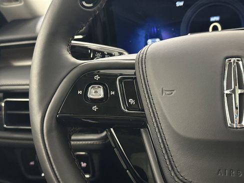 New 2026 Lincoln Aviator Reserve image 26