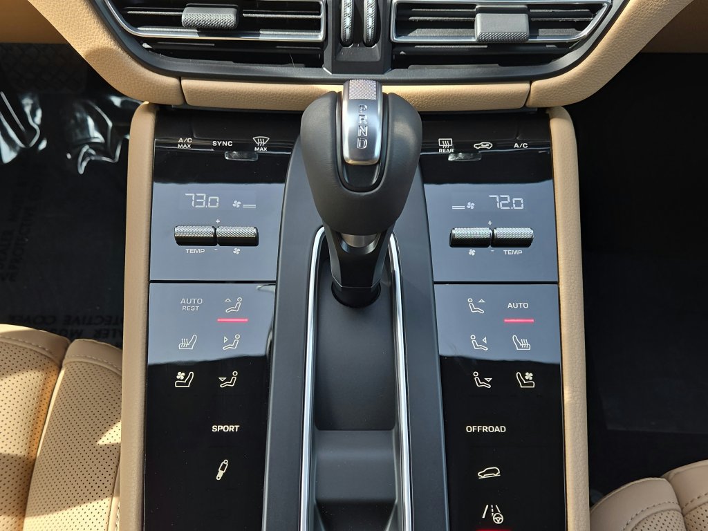 Certified 2026 Porsche Macan S AWD/4WD image 13