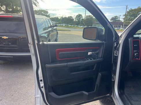 Used 2015 RAM 1500 Rebel AWD/4WD image 20