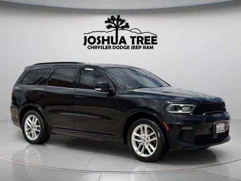 Used 2023 Dodge Durango GT RWD image 1