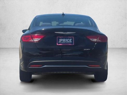 Used 2016 Chrysler 200 Limited w/ Anniversary Edition FWD image 7
