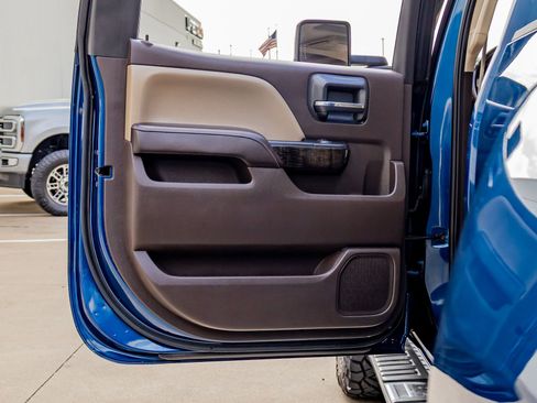 Used 2015 GMC Sierra 3500 Denali w/ Duramax Plus Package image 33