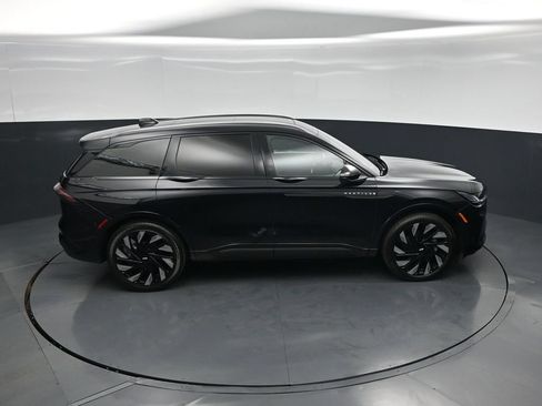 Used 2024 Lincoln Nautilus Reserve w/ Equipment Group 202A AWD/4WD image 34