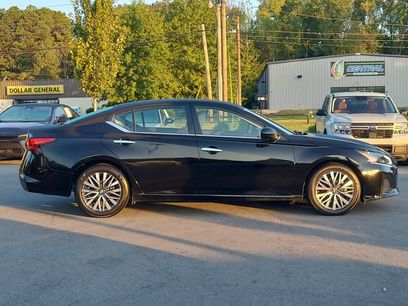 Used 2025 Nissan Altima 2.5 SV