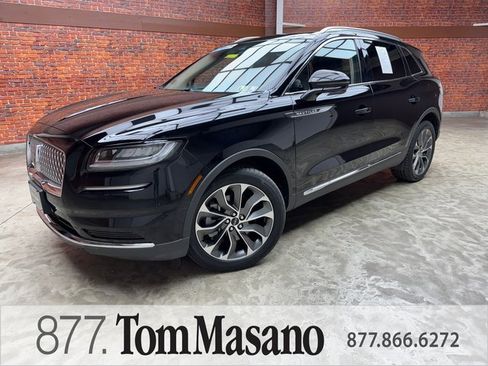 Used 2022 Lincoln Nautilus Reserve w/ Class II Trailer Tow Package image 1