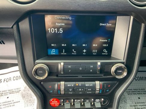 Used 2016 Ford Mustang Shelby GT350 w/ Technology Package RWD image 18