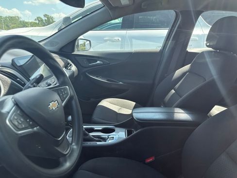 Used 2024 Chevrolet Malibu LT FWD image 32