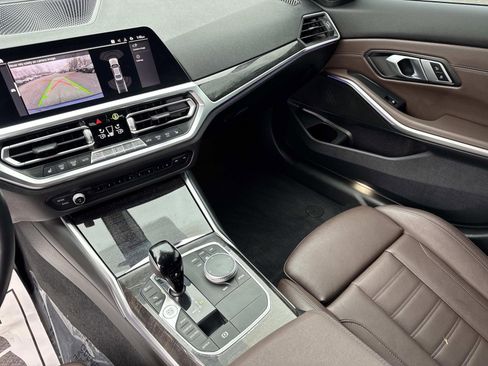 Used 2022 BMW 330i xDrive Sedan w/ Premium Package image 27