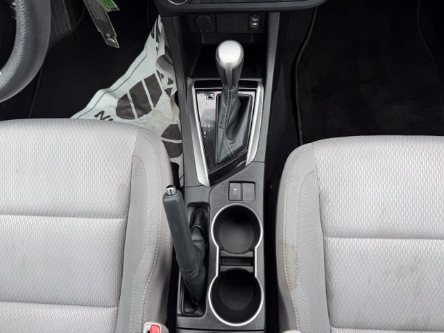 Used 2015 Toyota Corolla LE FWD image 28