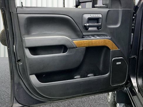 Used 2015 Chevrolet Silverado 2500 LTZ w/ Duramax Plus Package image 19